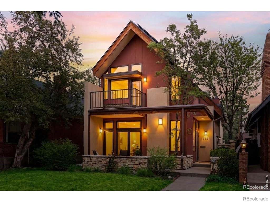Photo of 210 S Marion Parkway, Denver, CO 80209 (MLS # IR1065317)