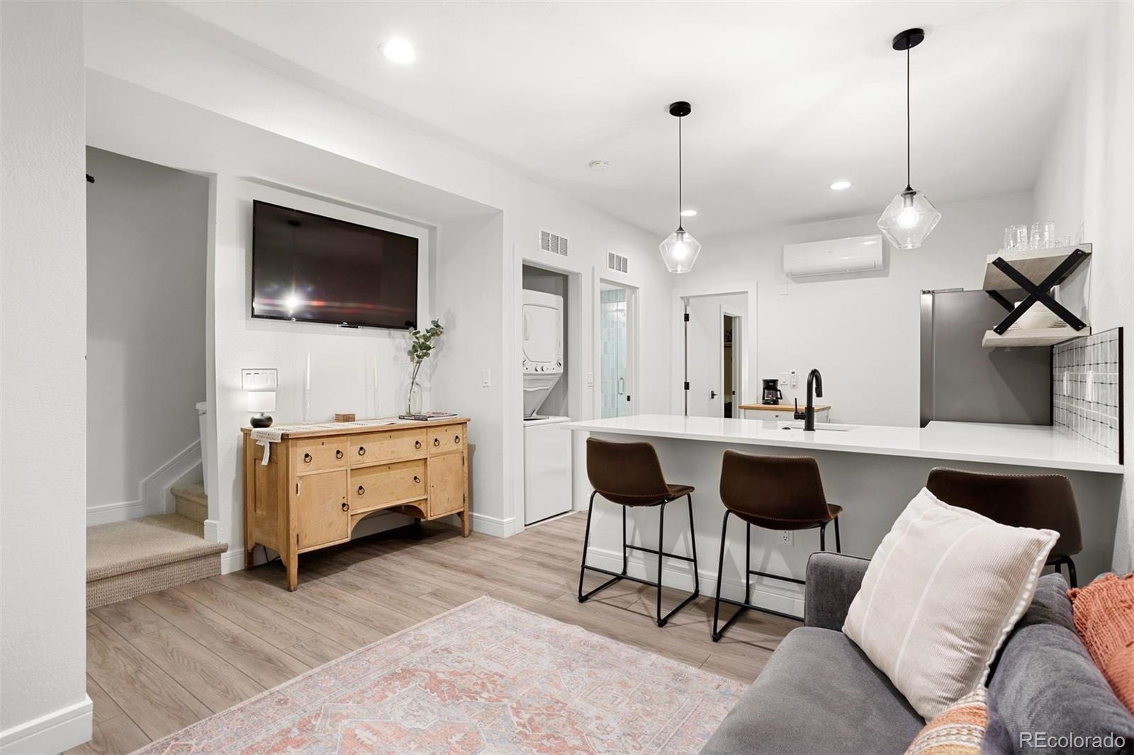 1250 W Osceola Street 2