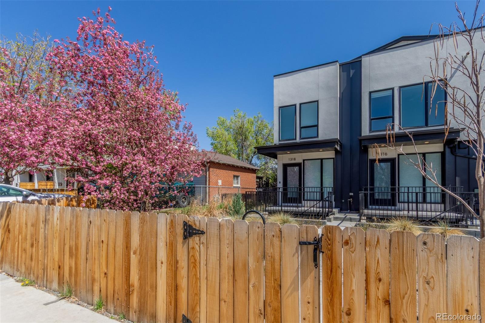 1318 Yates Street
