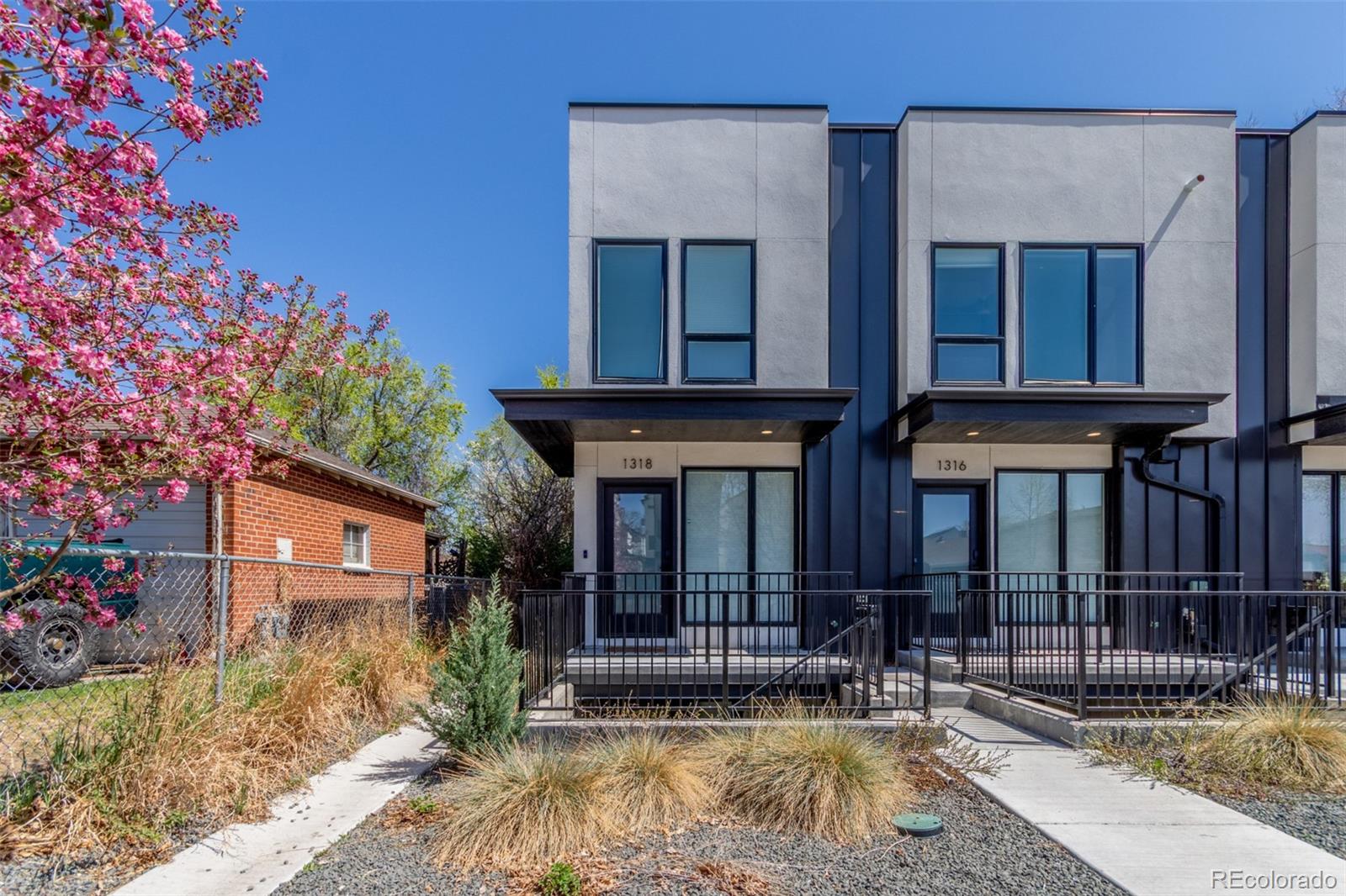 1318 Yates Street
