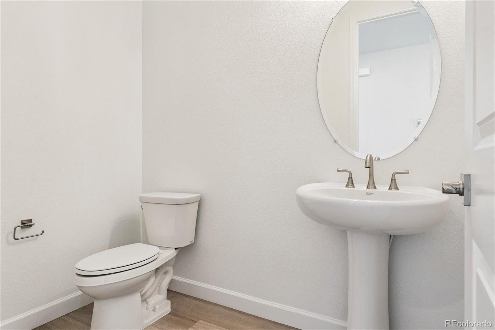 1815 Gold Ridge Point