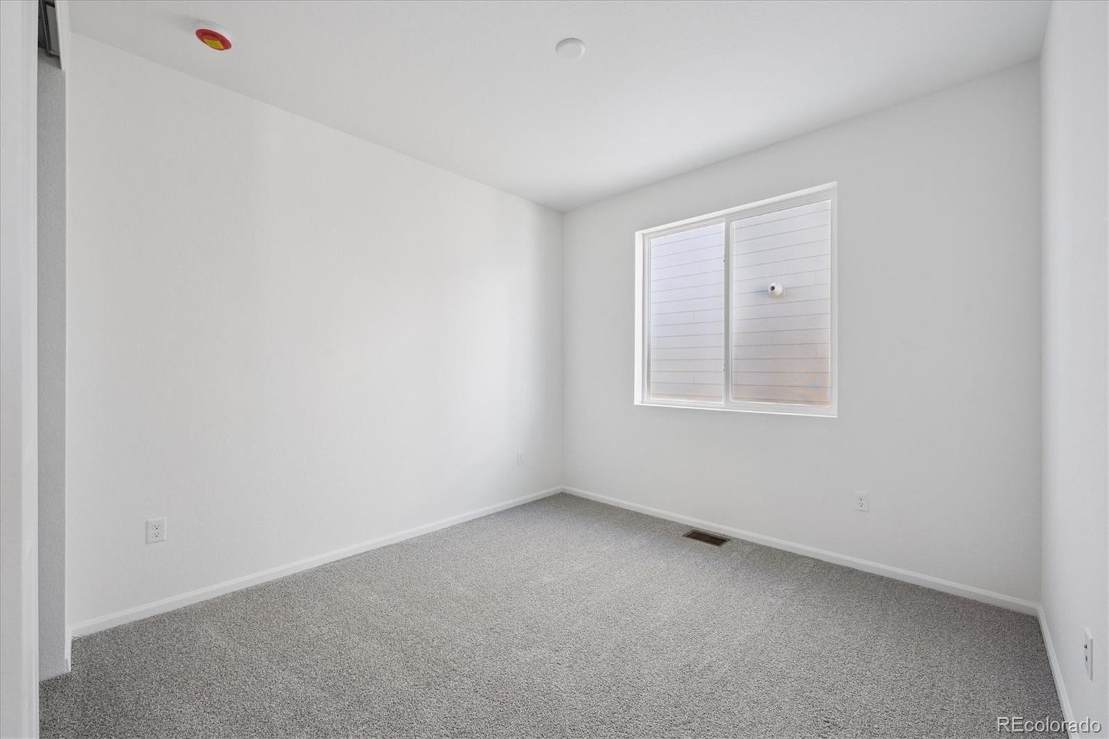 336 Lake Granby Avenue