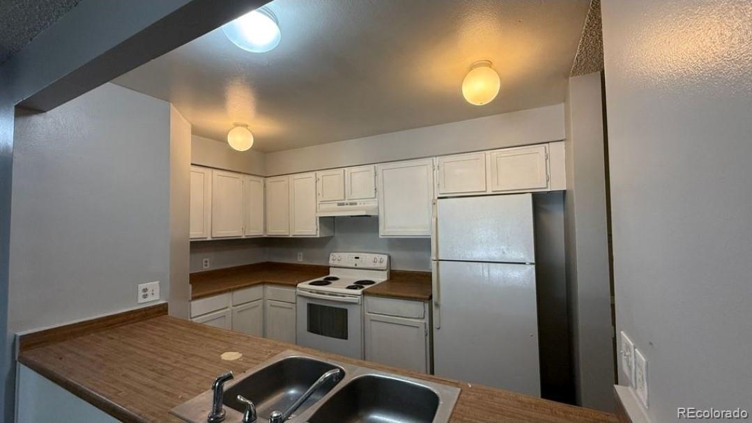 14590 E 2nd Avenue 311B