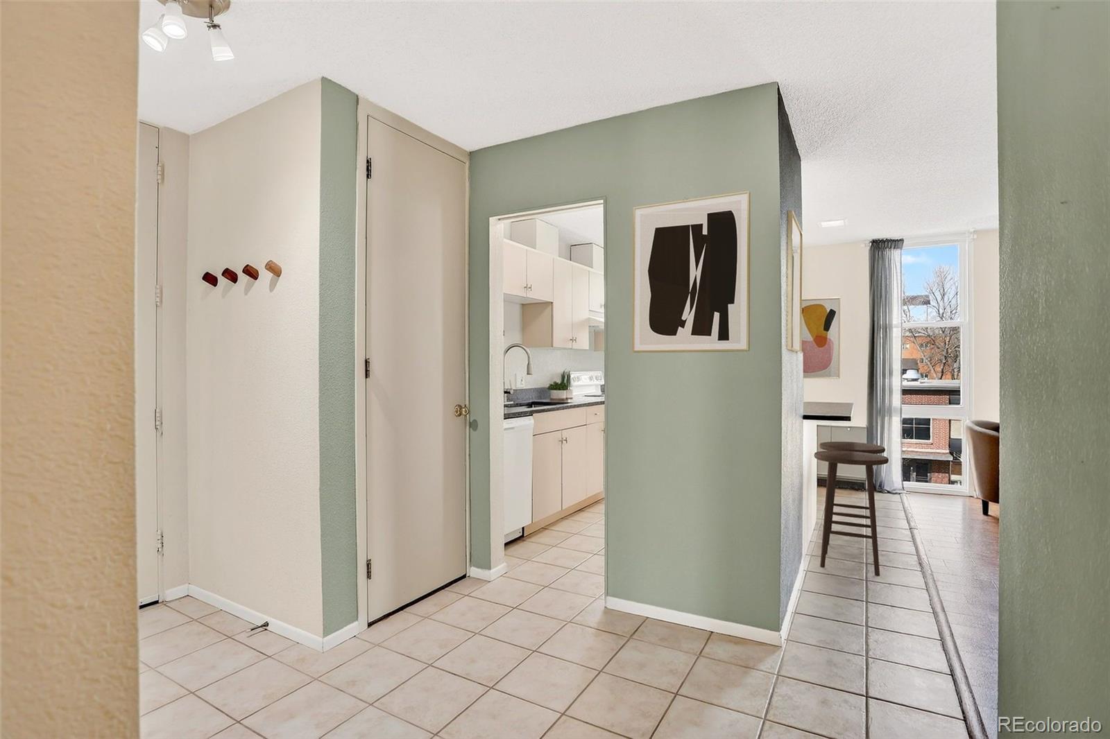 2500 S York Street 401