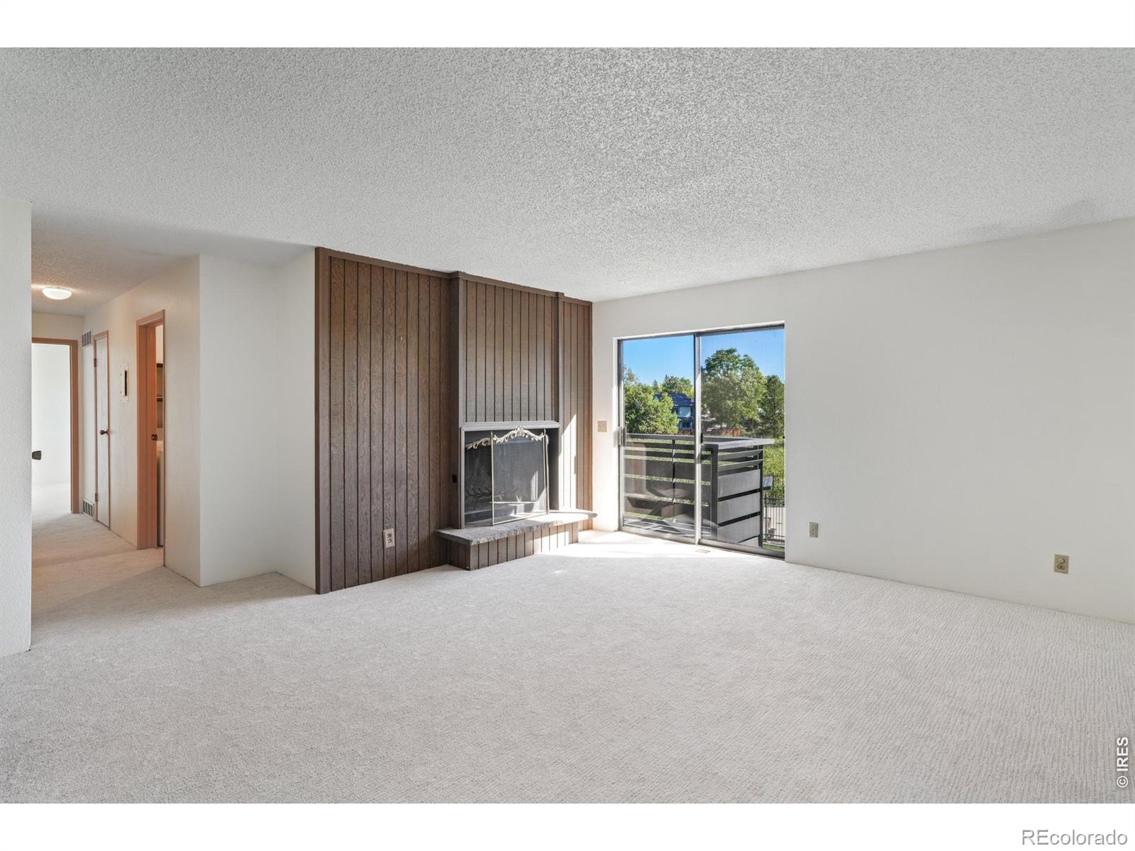 6525 Kalua Road 204C