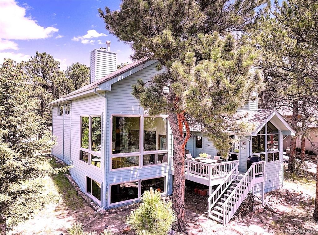 Photo of 1624 Tamarac Drive, Golden, CO 80401 (MLS # 6080159)