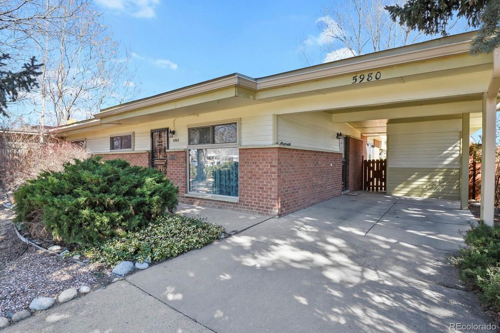 Photo of 5980 Dudley Court, Arvada, CO 80004 (MLS # 3952750)