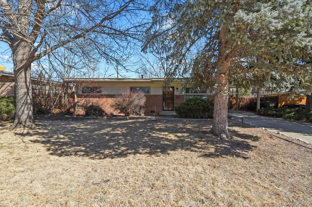 Photo of 5980 Dudley Court, Arvada, CO 80004 (MLS # 3952750)
