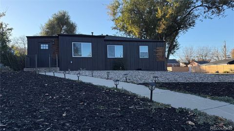 Photo of 1285 Roslyn Street, Denver, CO 80220 (MLS # 3422692)