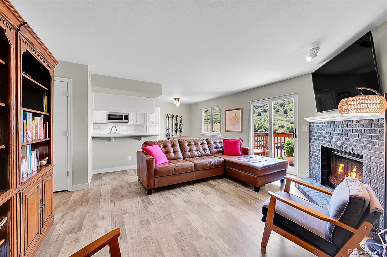 767 Canyon Drive