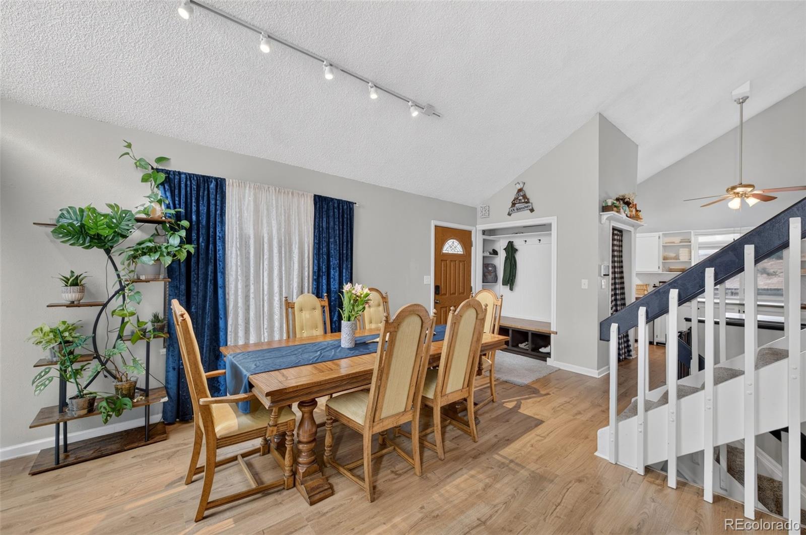 960 S Zeno Way
