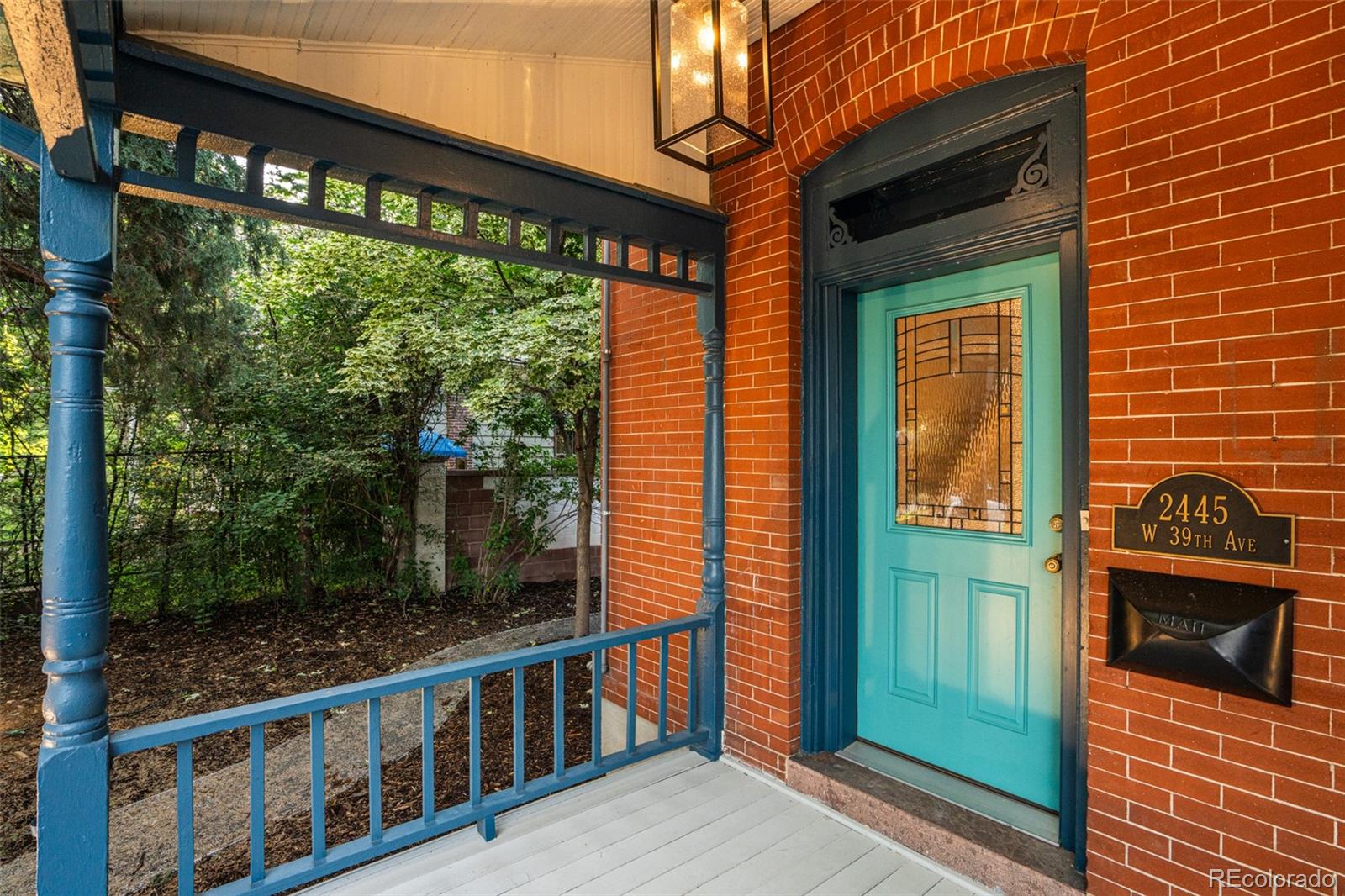 2445 W 39th Avenue