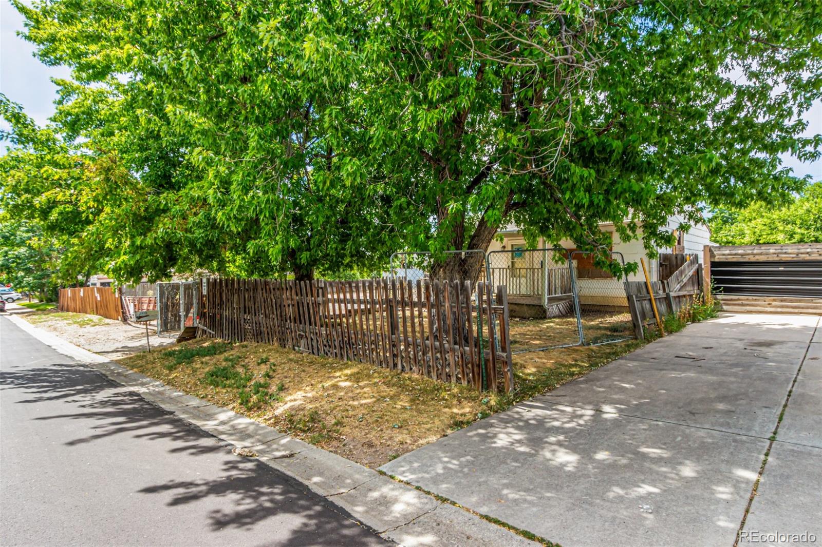 1555 Swadley Street