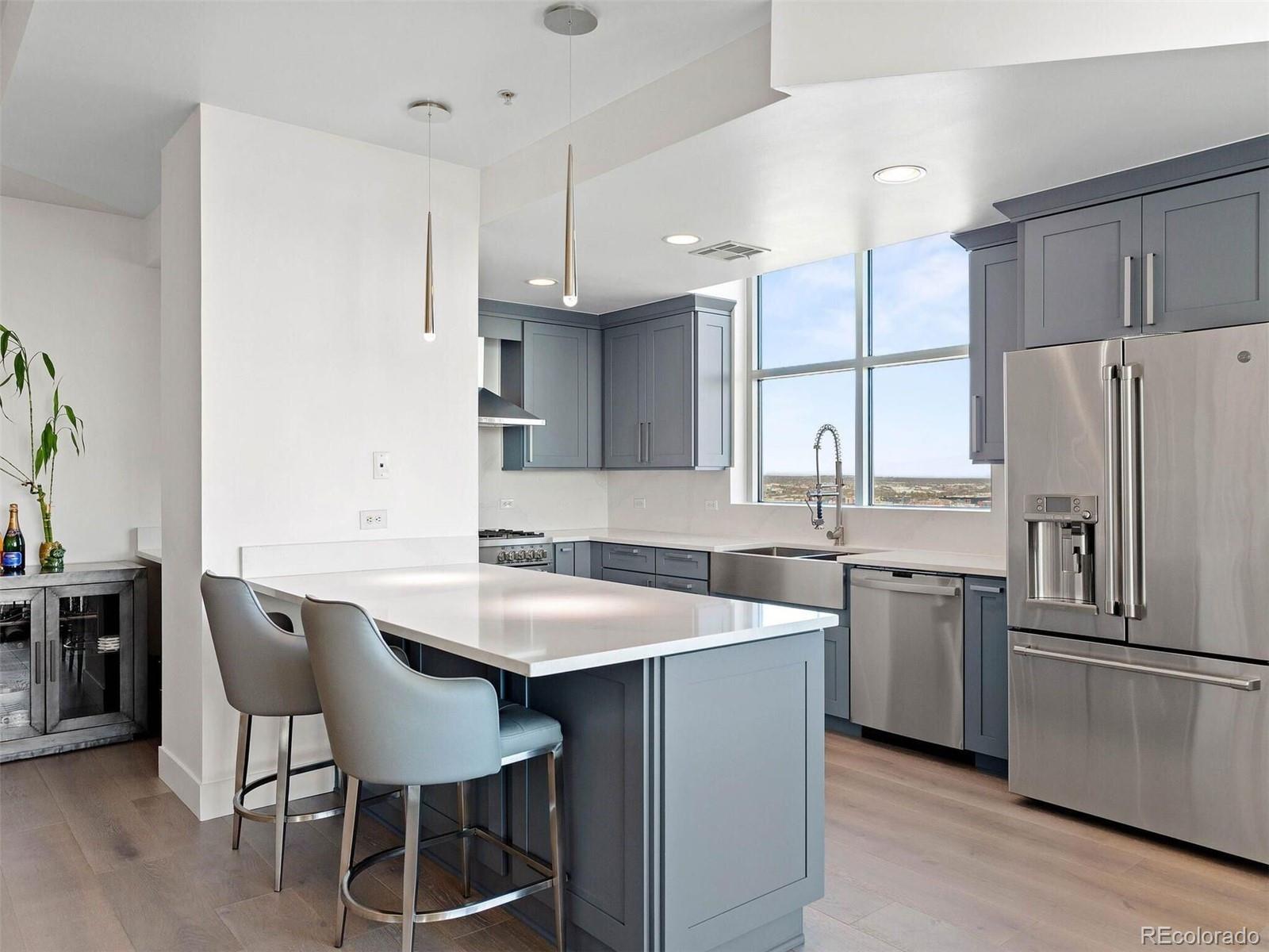 2001 Lincoln Street 1822, Denver, CO, 80202 2 2001 Lincoln Street 1822