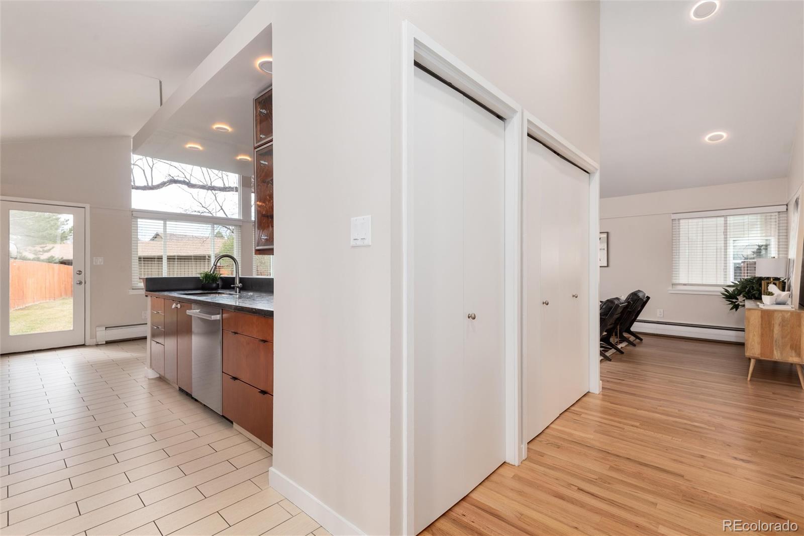 2005 S Monroe Street