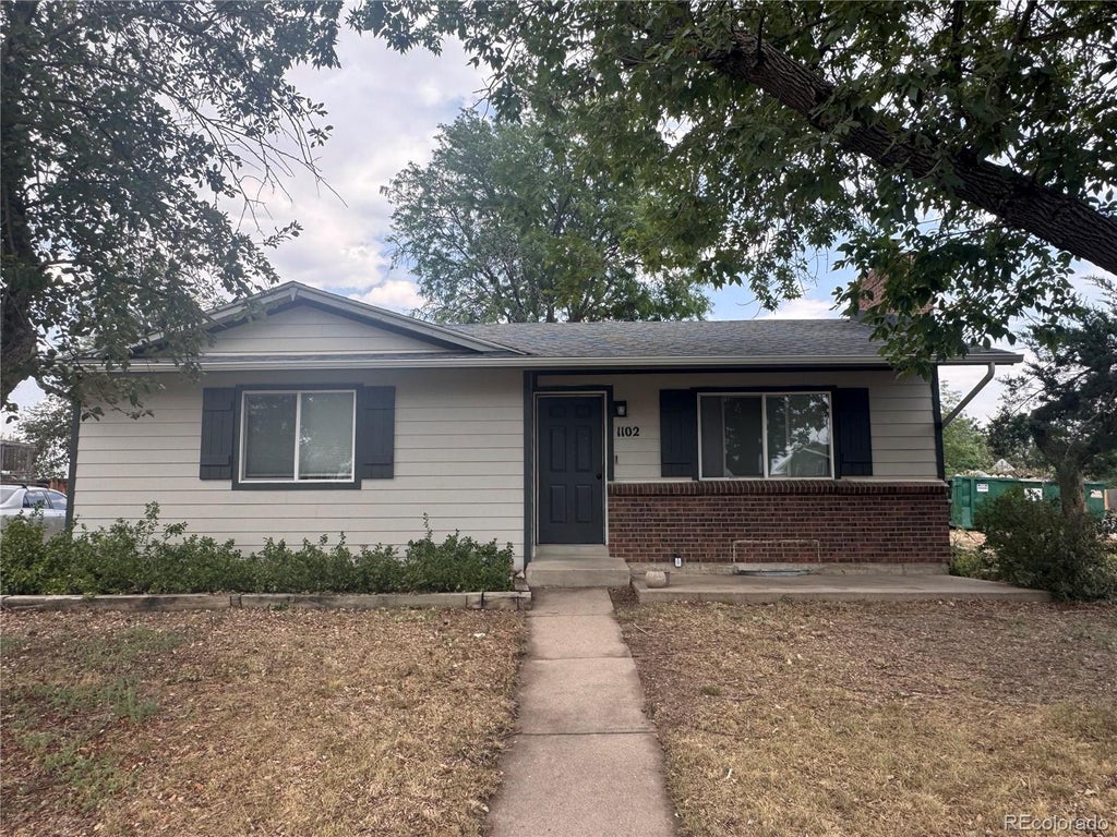 Photo of 1102 Nucla Street, Aurora, CO 80011 (MLS # 6943187)