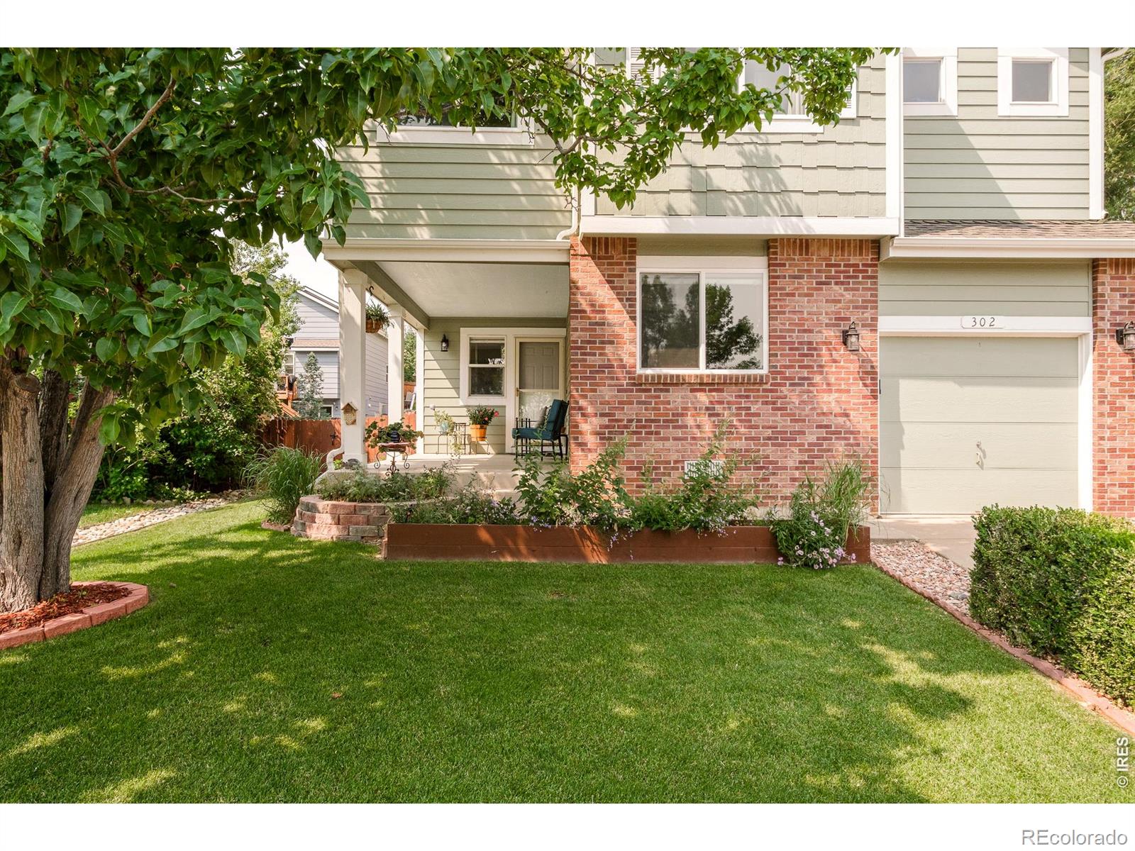 302 Sanders Circle