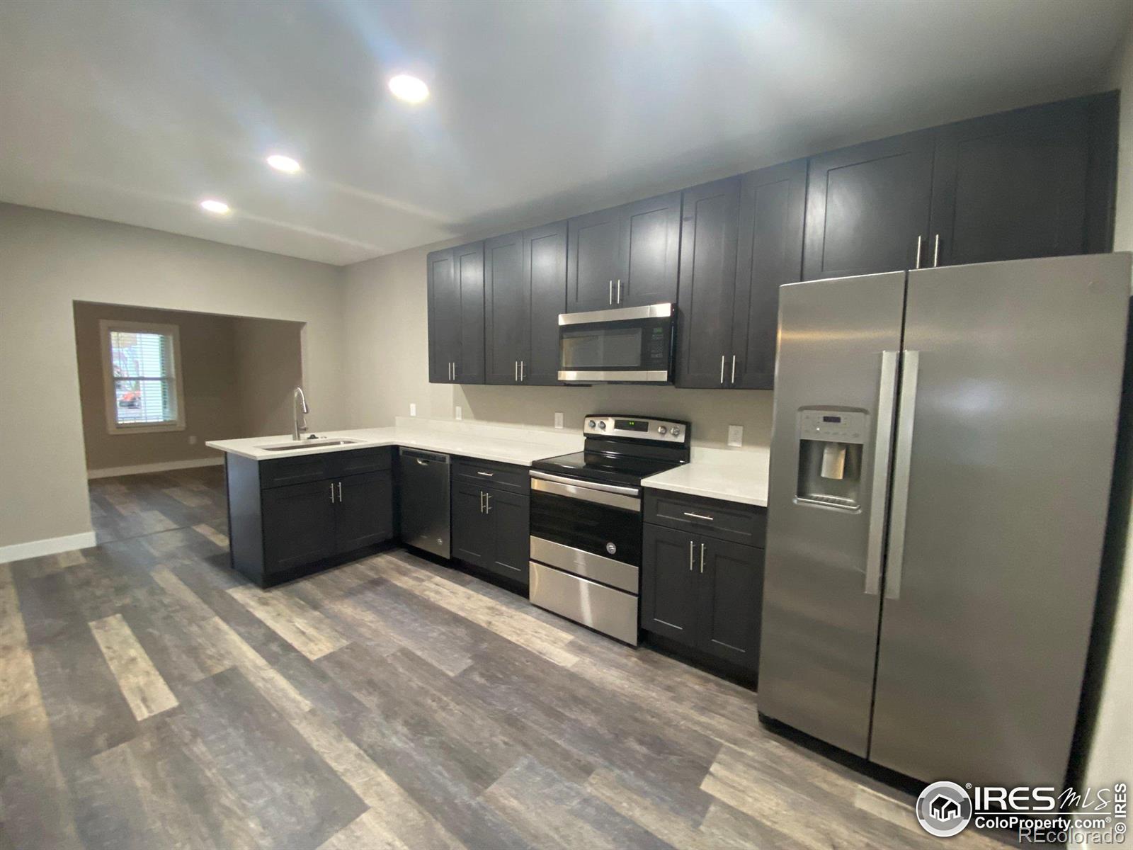 319-321 S 2nd Street