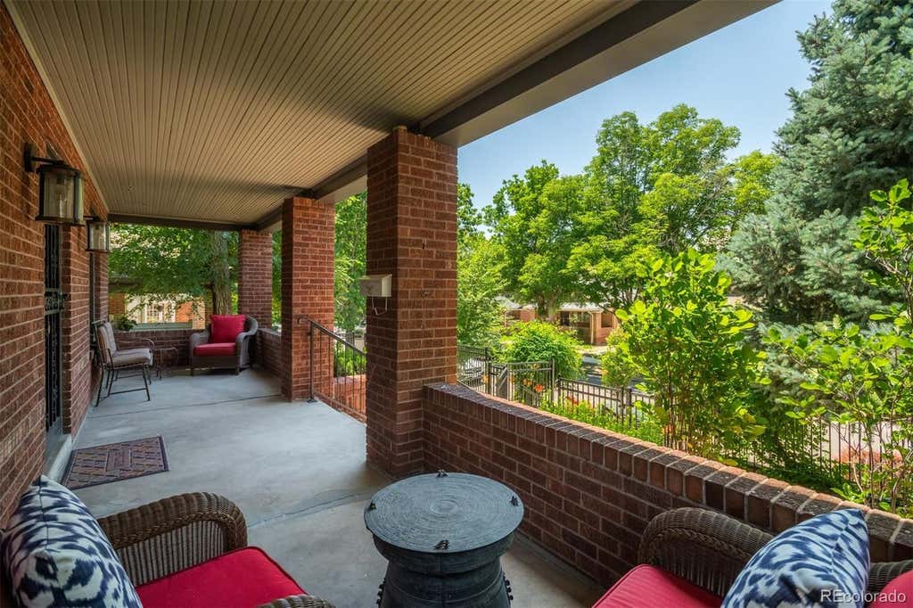 Photo of 668 S Corona Street, Denver, CO 80209 (MLS # 9228333)