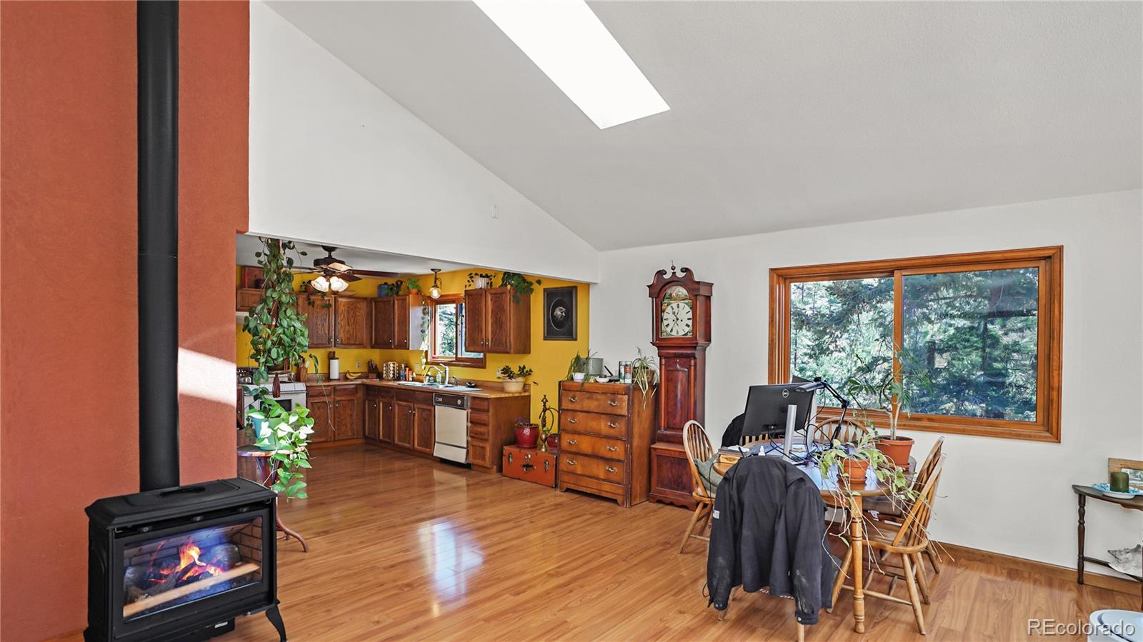 1269 Roland Drive