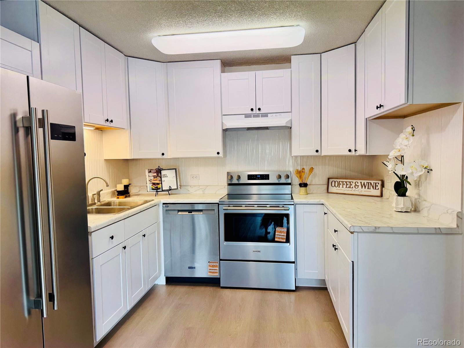 755 S Alton Way 12C, Denver, CO, 80247 2 755 S Alton Way 12C