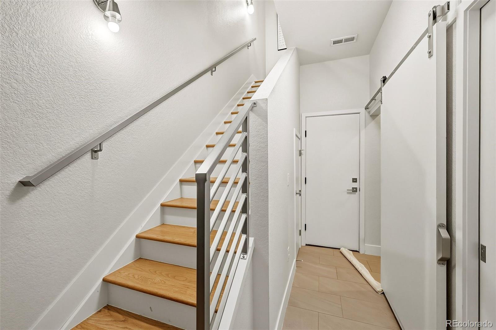 3411 N Albion Street 4-1