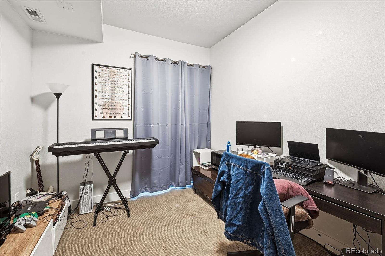 3411 N Albion Street 4-1