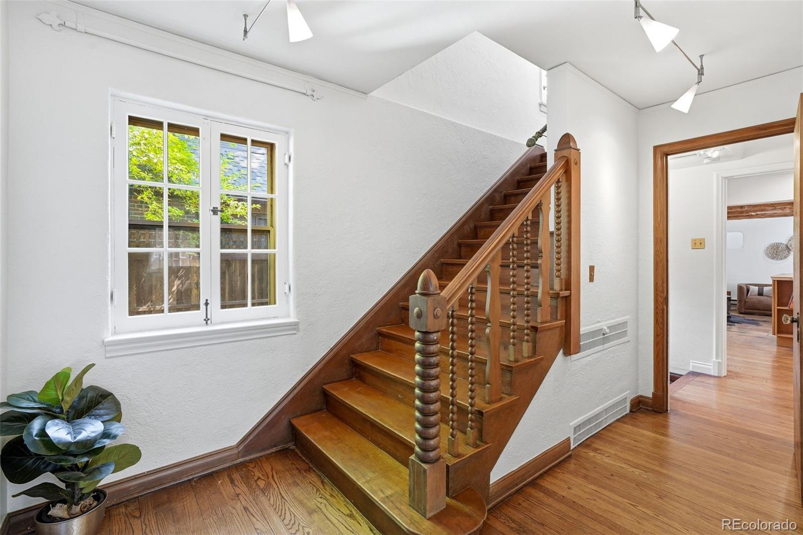 1922 Locust Street