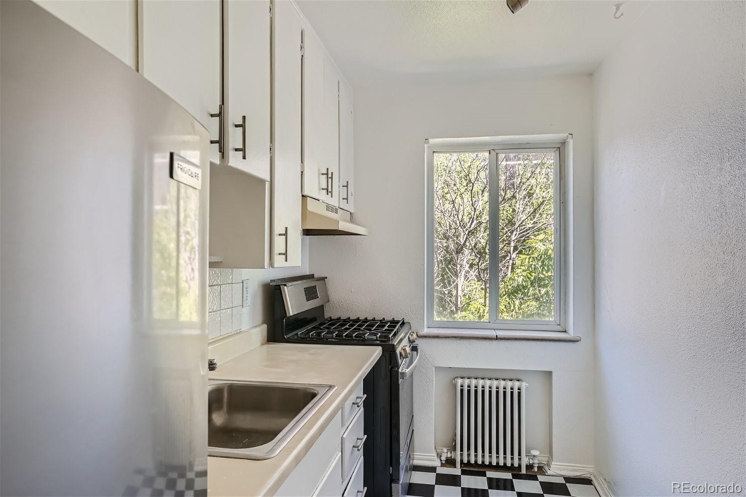 85 N Grant Street 22