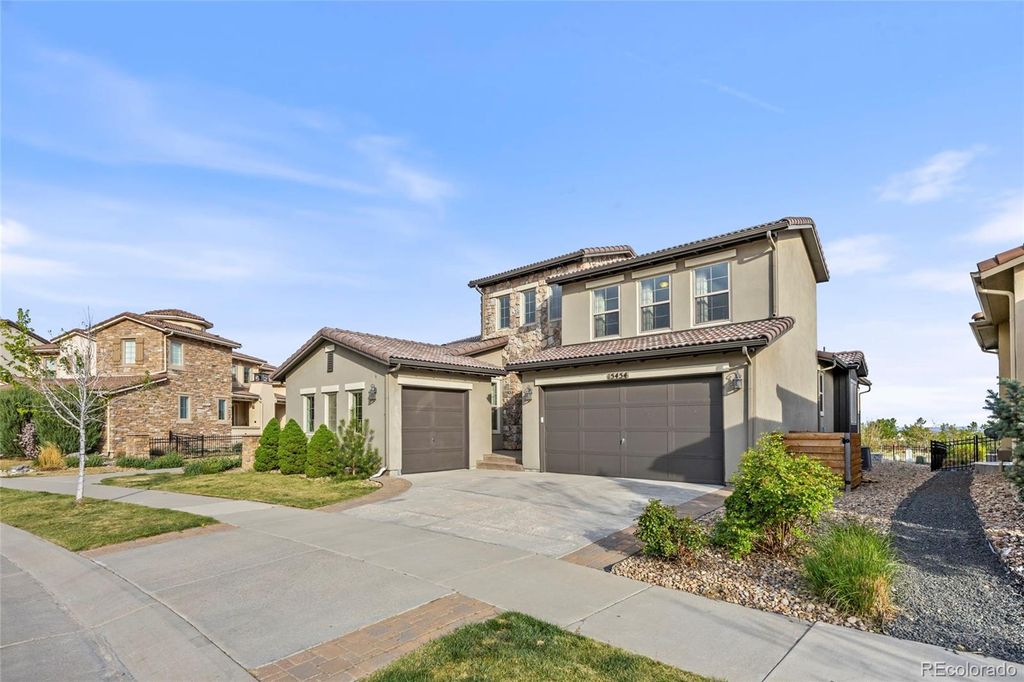 Photo of 15454 W Auburn Avenue, Lakewood, CO 80228 (MLS # 3876787)