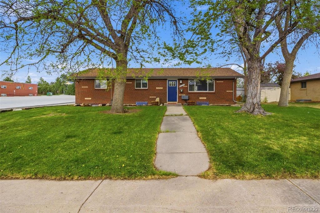 Photo of 6130 S Pennsylvania Street, Centennial, CO 80121 (MLS # 8007660)