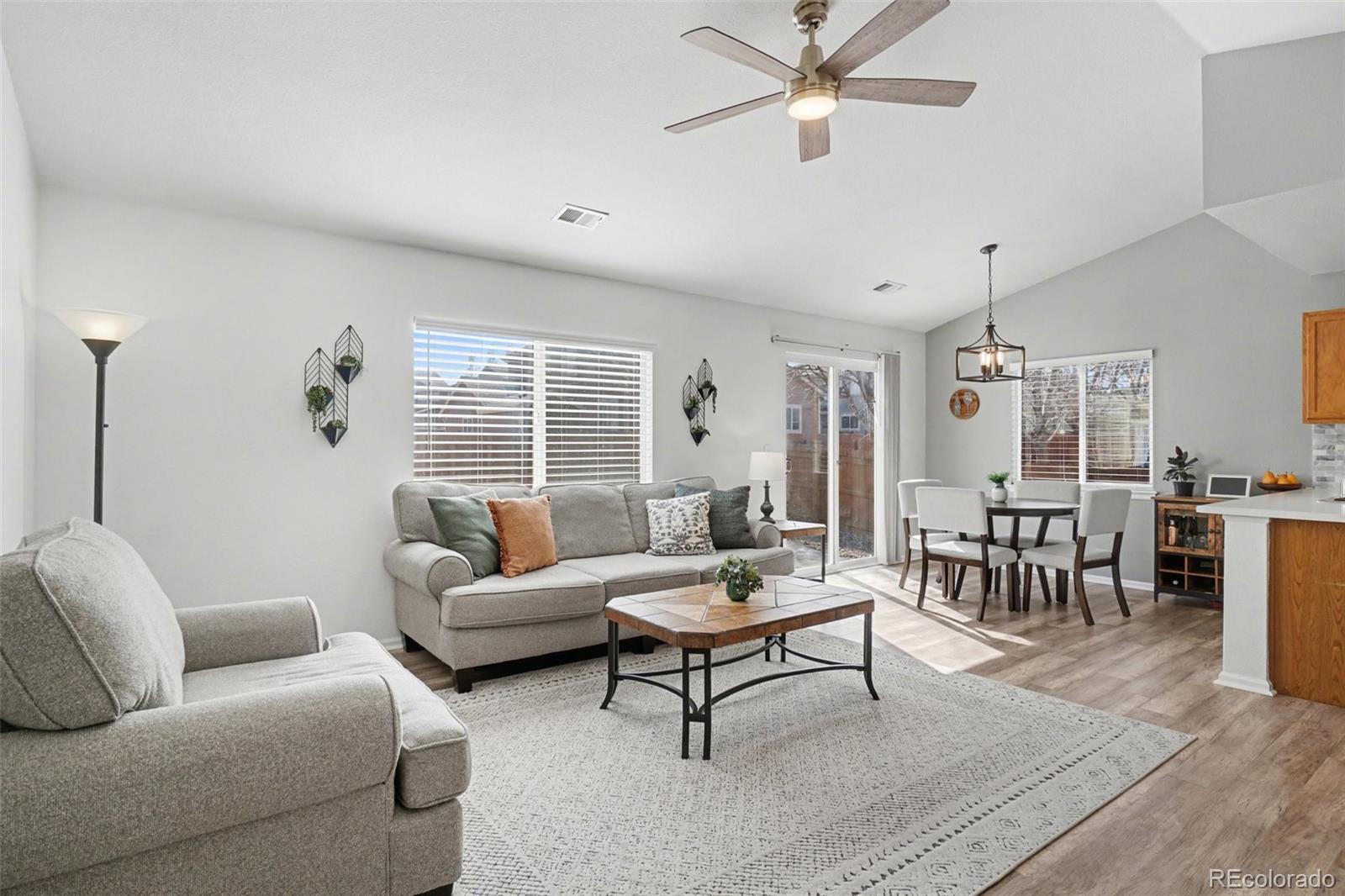 6302 Valley Vista Avenue