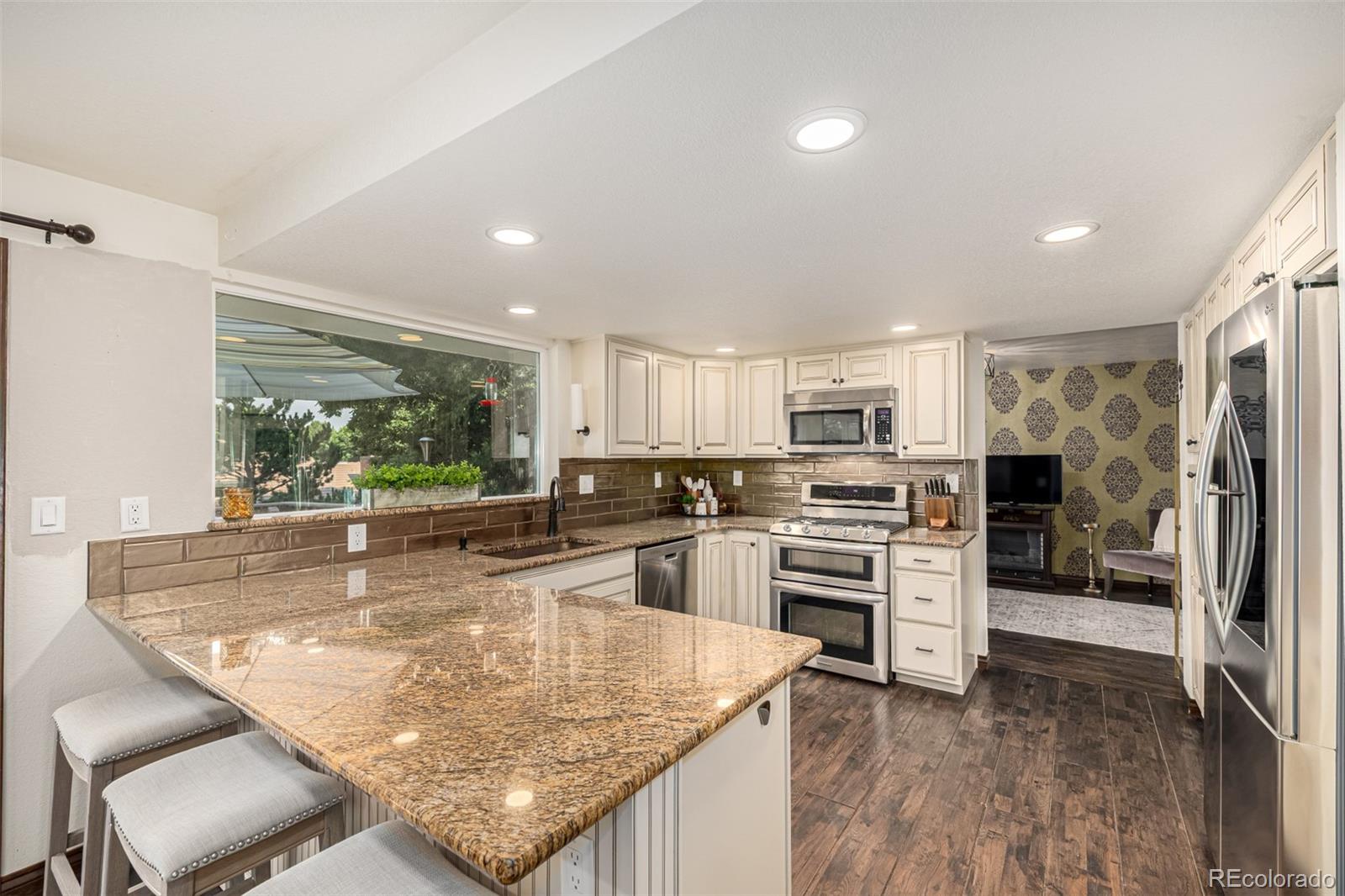 2004 S Parfet Drive