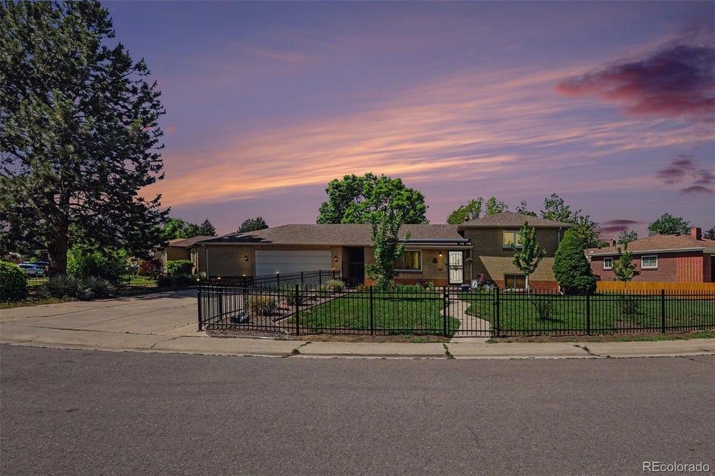 Photo of 2567 S Uno Way, Denver, CO 80219 (MLS # 3379211)