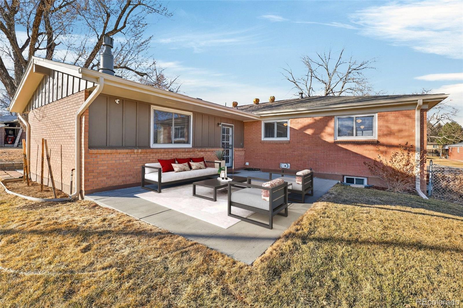 3370 W Tanforan Drive