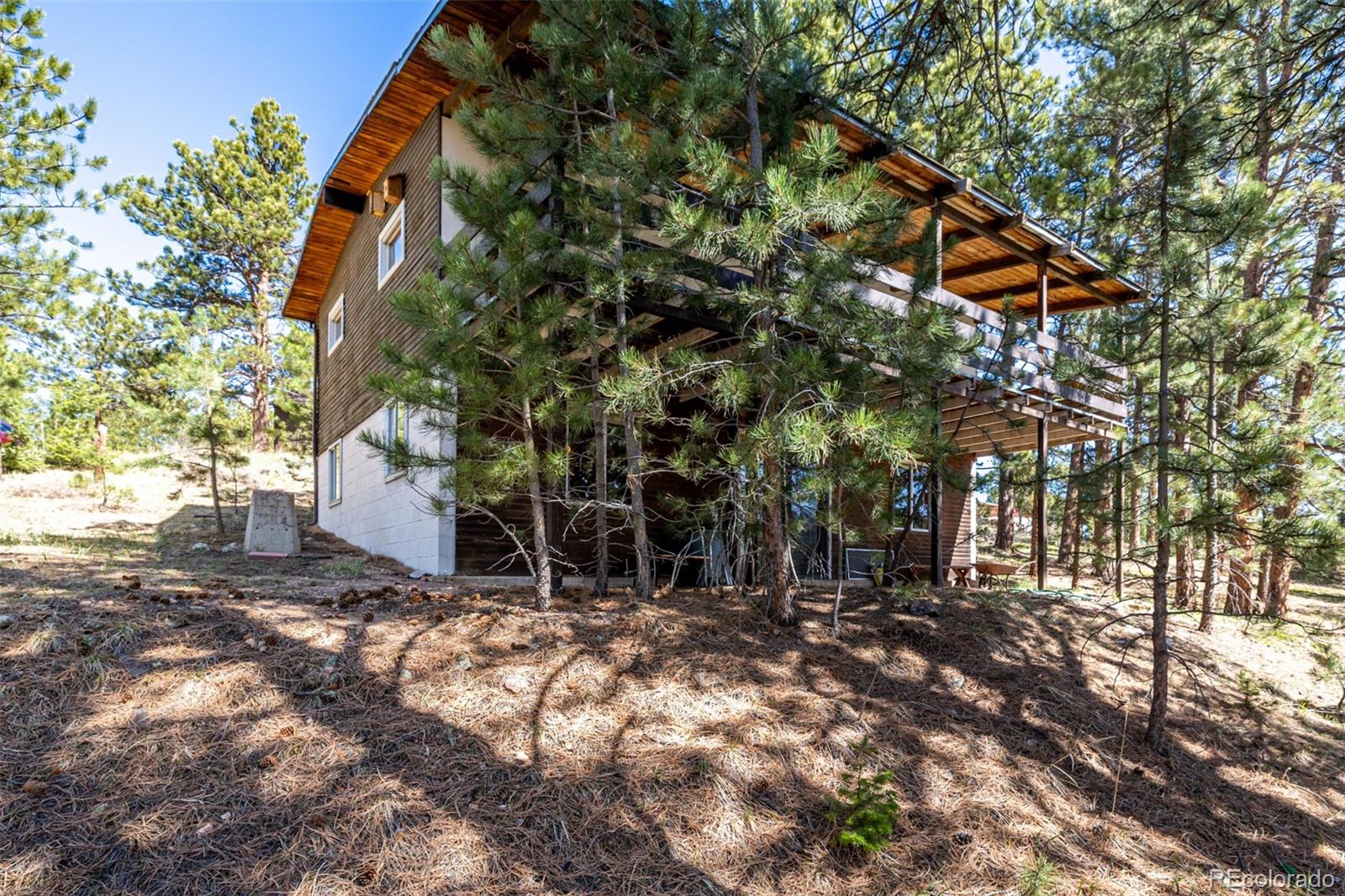 7105 Flagstaff Road