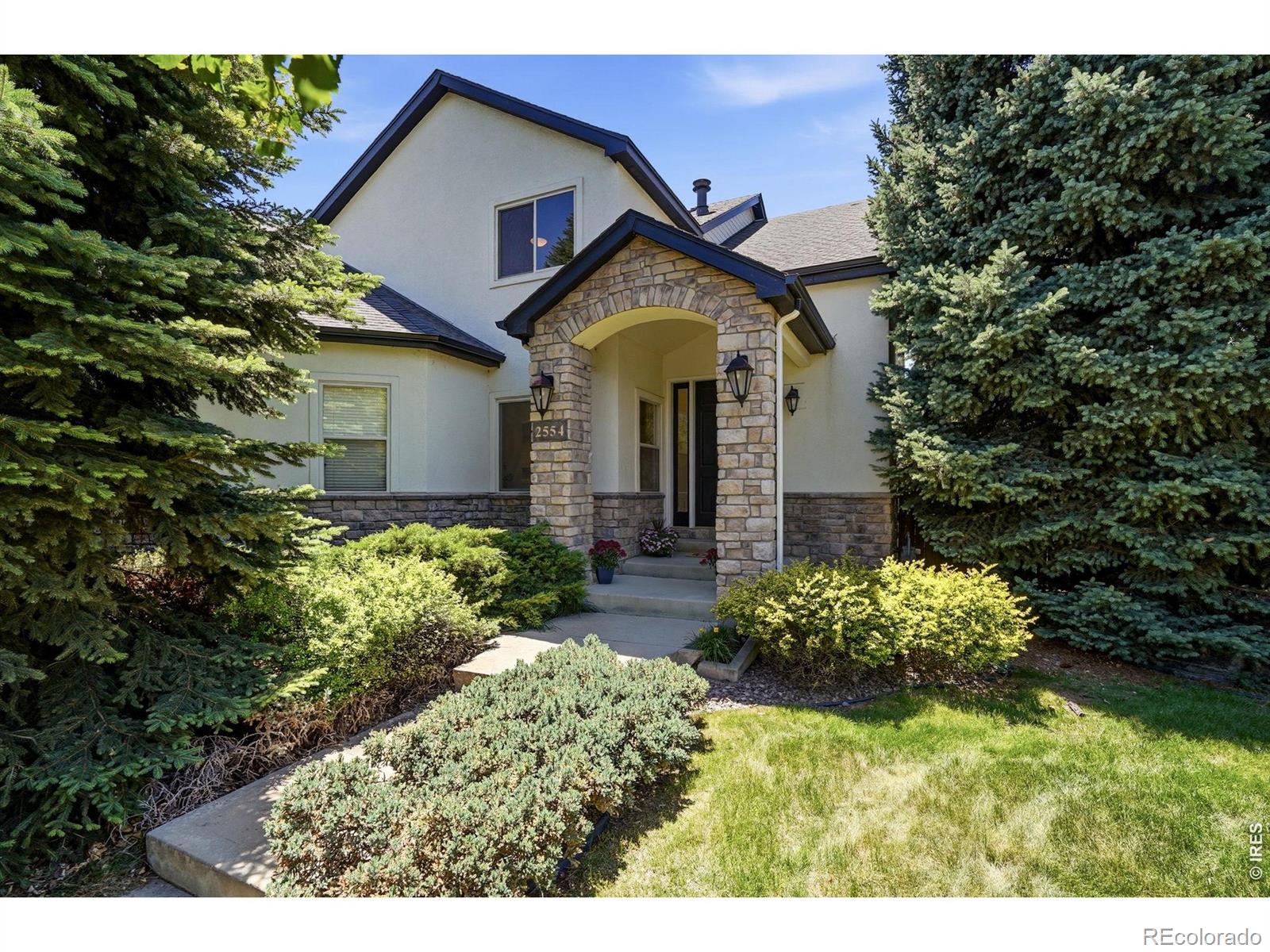 2554 Dutch Court