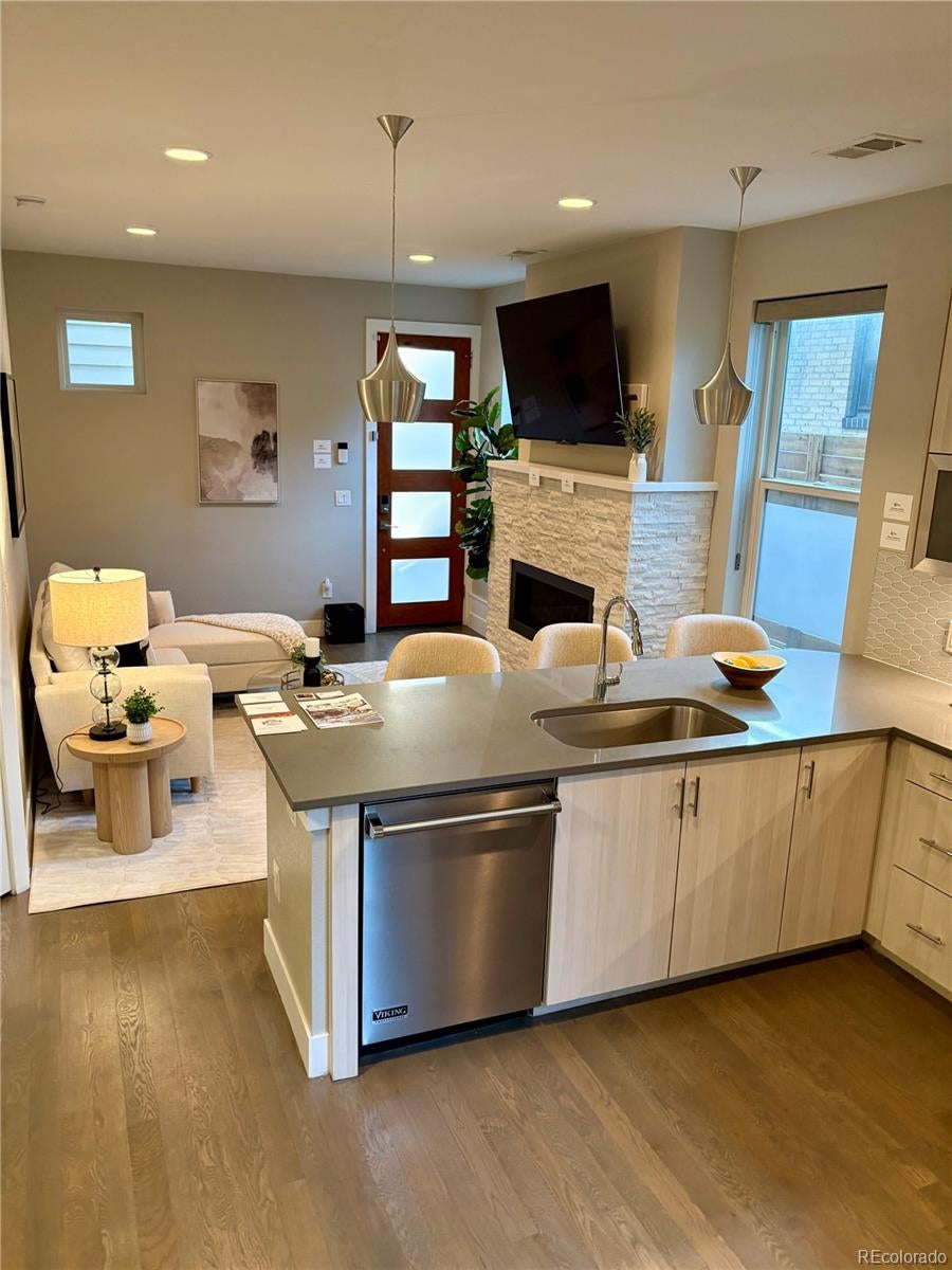 Photo of 558 Madison Street, Denver, CO 80206 (MLS # 7225354)