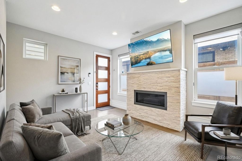 Photo of 558 Madison Street, Denver, CO 80206 (MLS # 7225354)