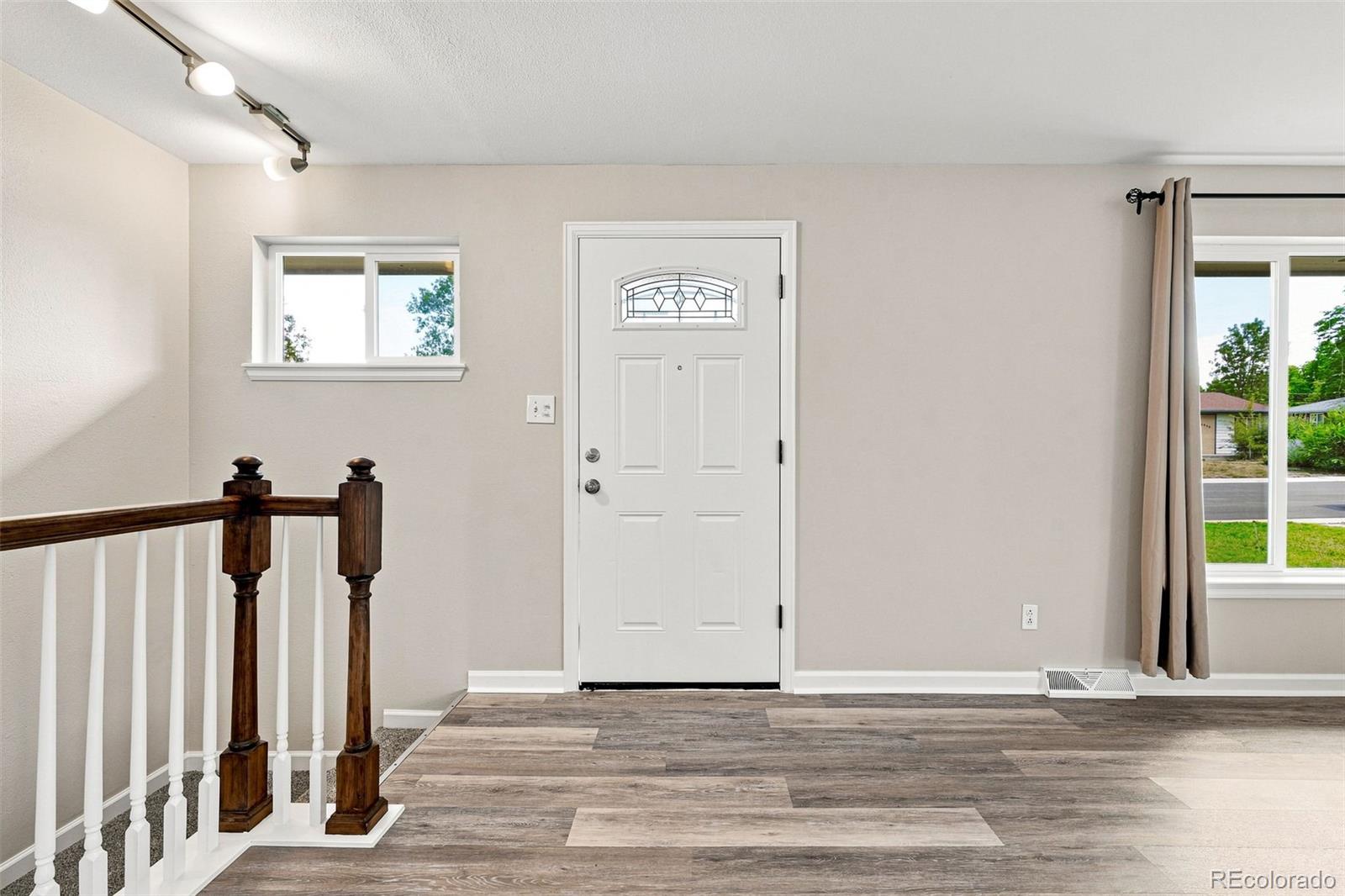 6985 S Ash Circle