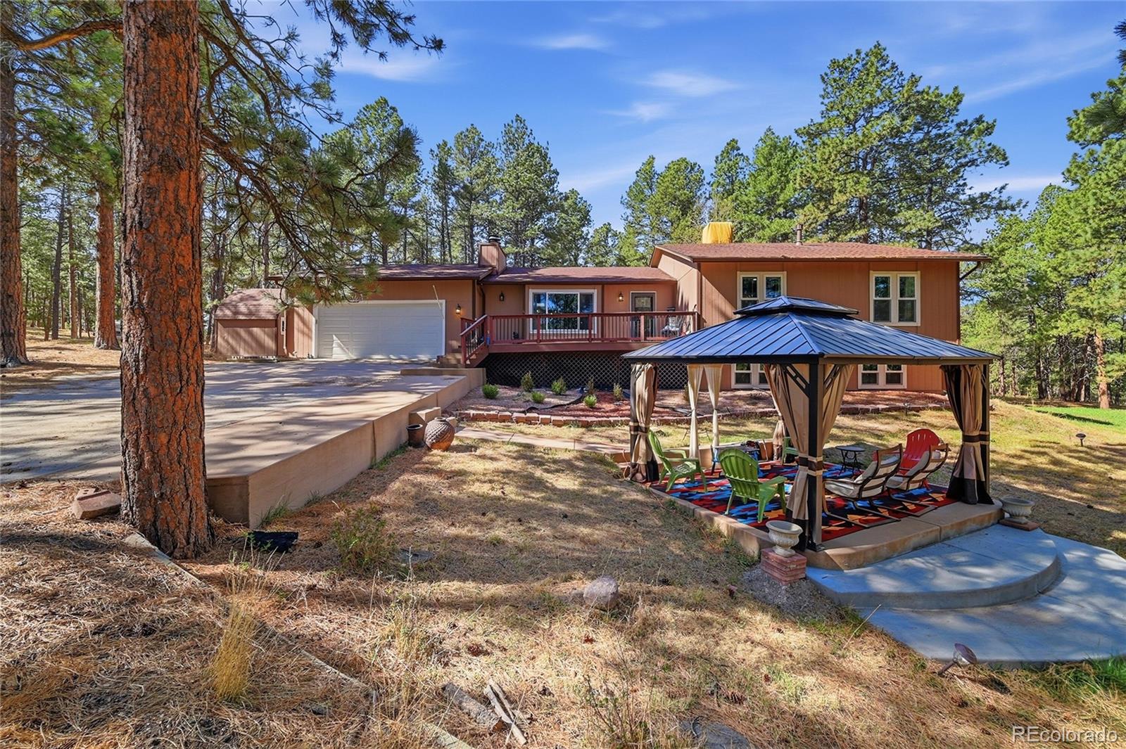 4724 Deer Trail