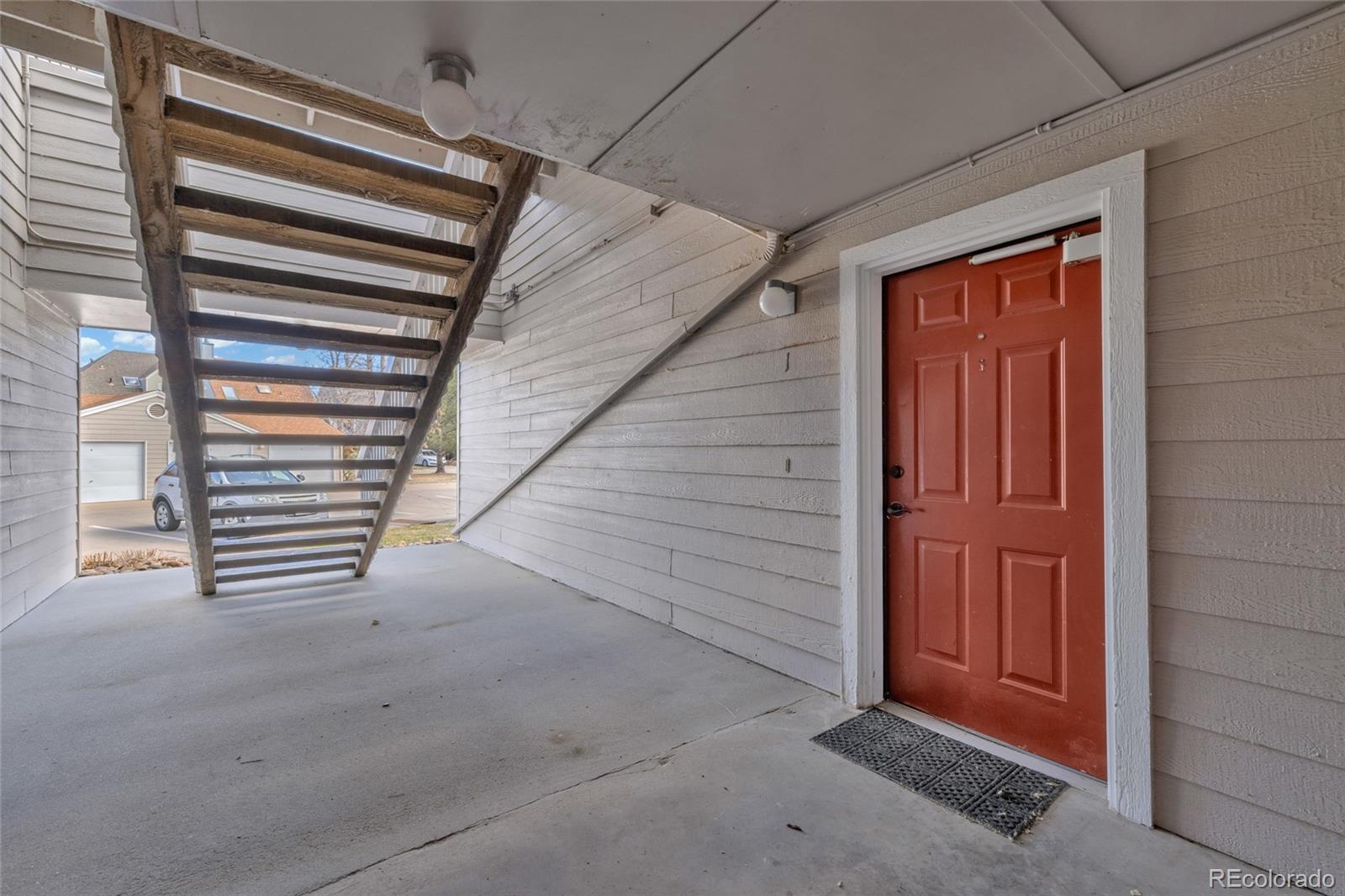 4870 Twin Lakes Road 1