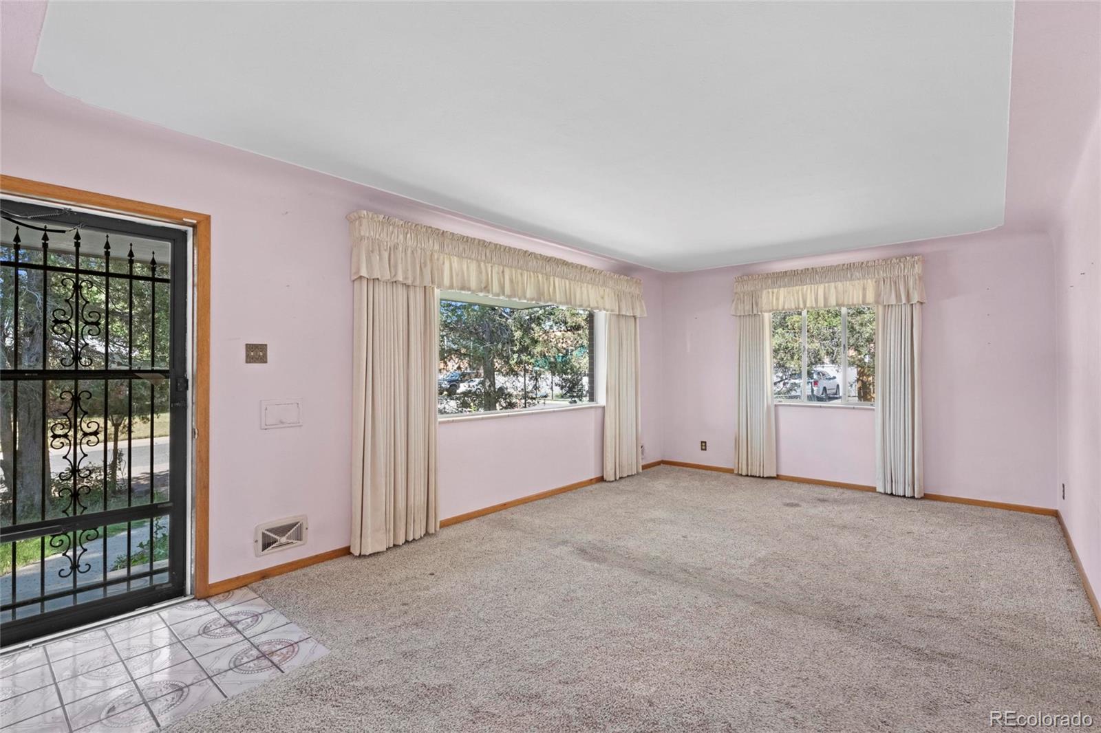 7493 W 67th Place