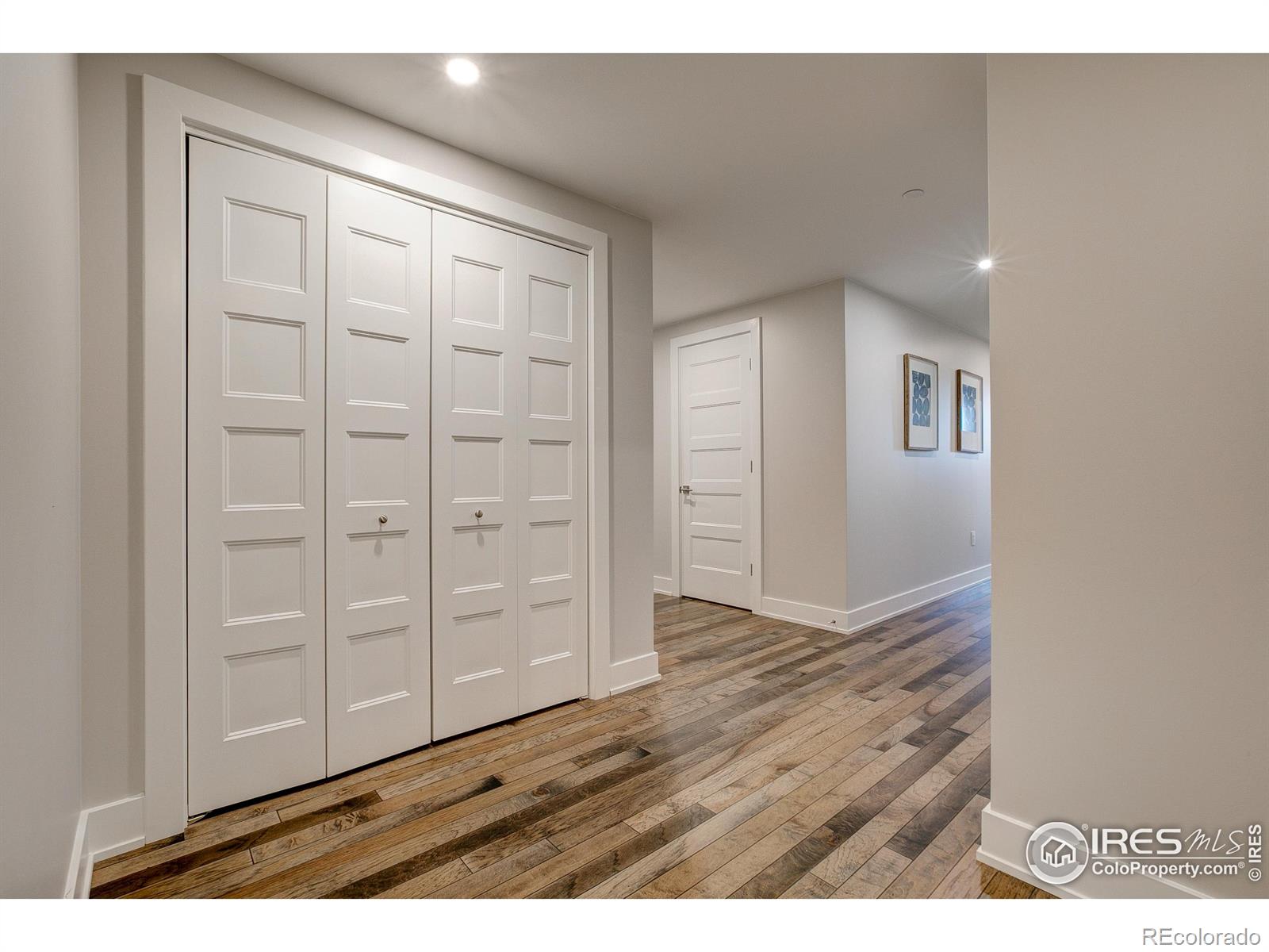 221 E Mountain Avenue 321