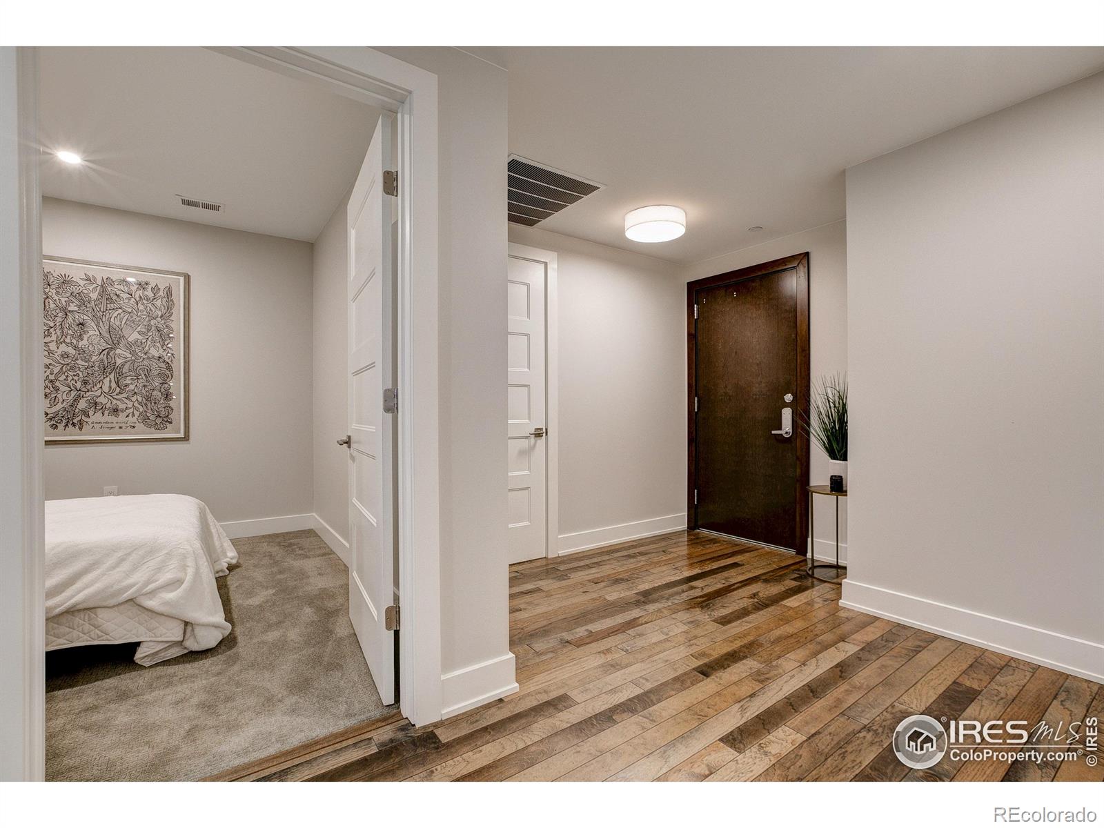 221 E Mountain Avenue 321