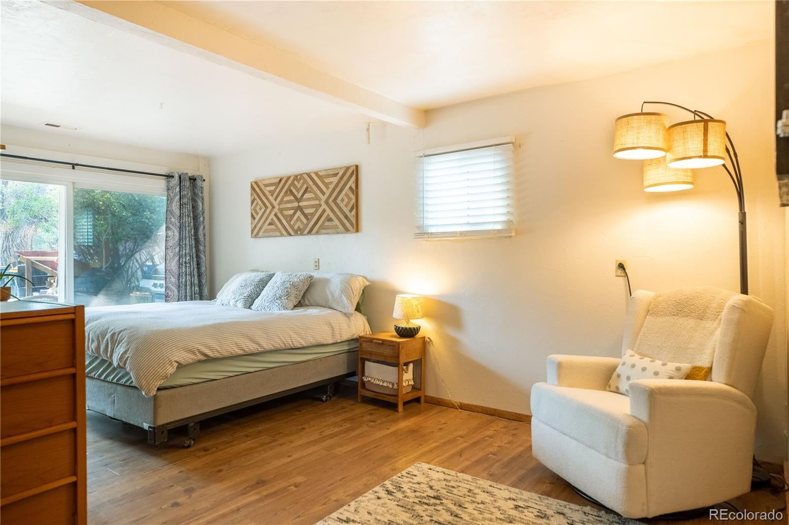 128 N Gunnison Avenue