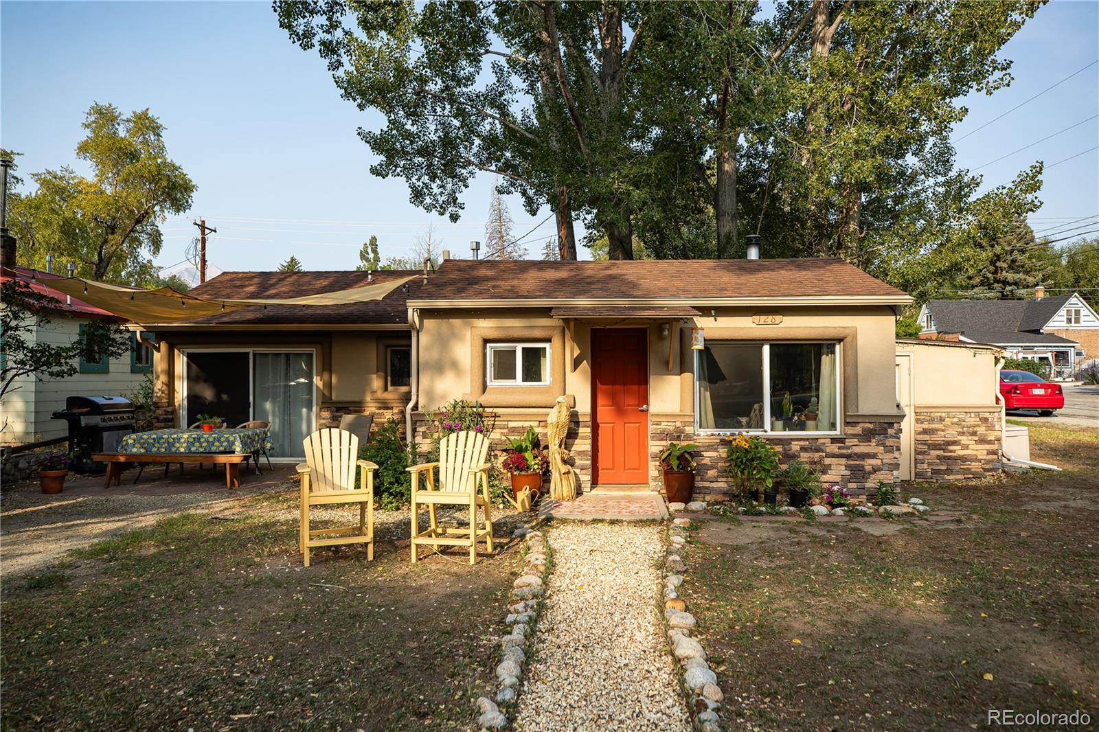 128 N Gunnison Avenue