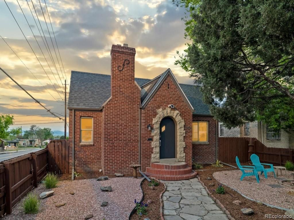 Photo of 3401 N Steele Street, Denver, CO 80205 (MLS # 1862948)