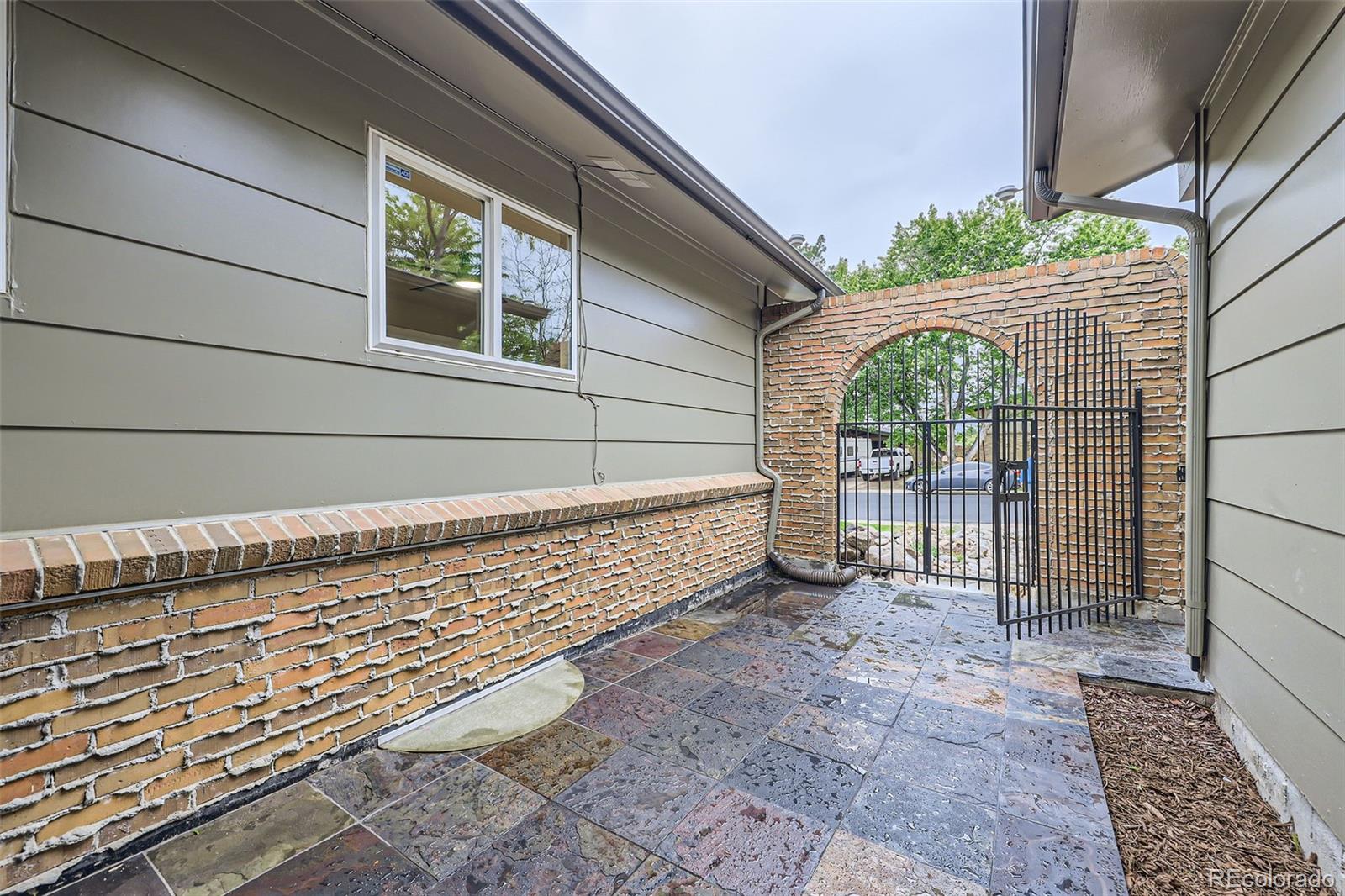 1010 Ash Street, Broomfield, CO, 80020 3 1010 Ash Street