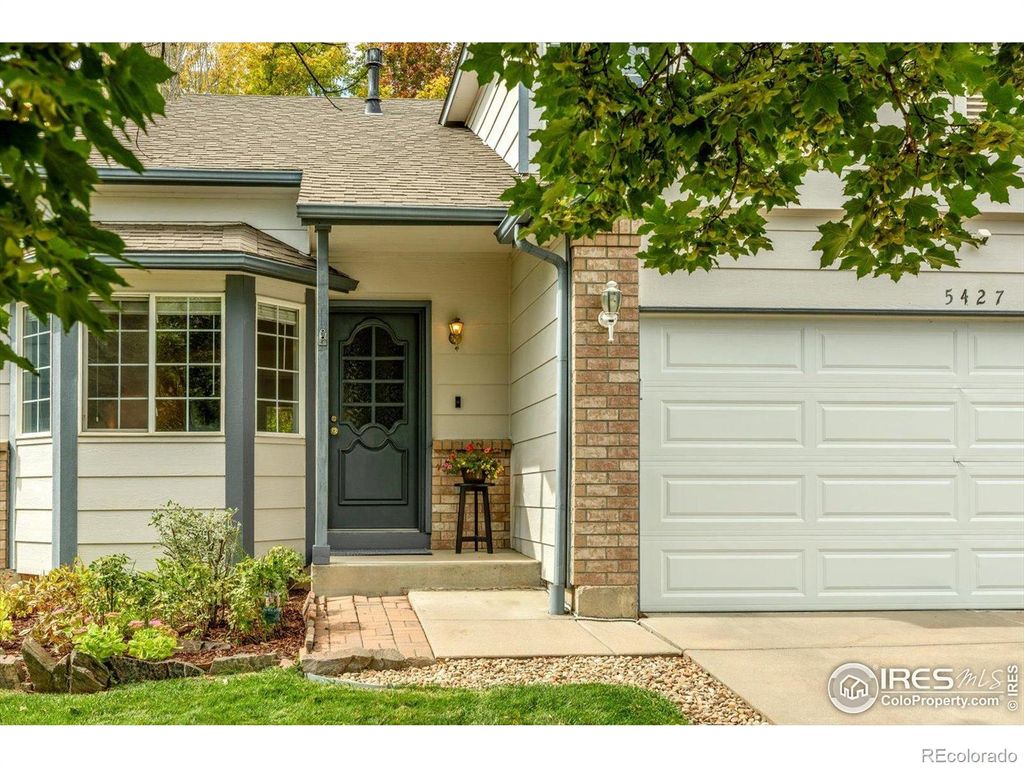 Photo of 5427 Fox Run Boulevard, Longmont, CO 80504 (MLS # IR1044793)